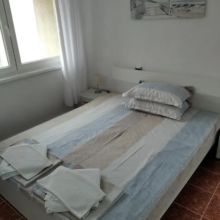 Kolevi ゲストハウス ロゼネッツ