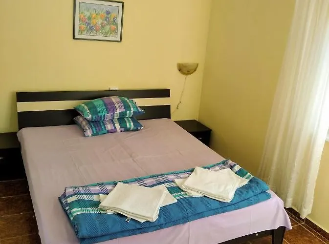 Kolevi 3* 로제넷츠